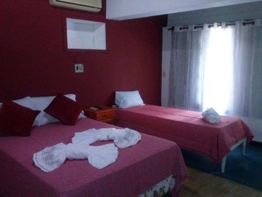 Petit Hotel Caraguata Puerto Iguazú Exteriör bild