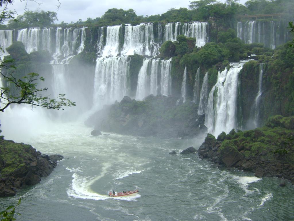 Petit Hotel Caraguata Puerto Iguazú Exteriör bild