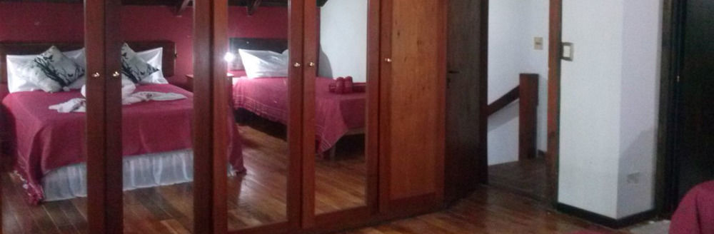 Petit Hotel Caraguata Puerto Iguazú Exteriör bild